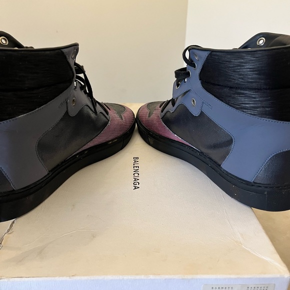 Mens Authentic Balenciaga Sneakers
W/box
No refunds - Picture 4 of 11